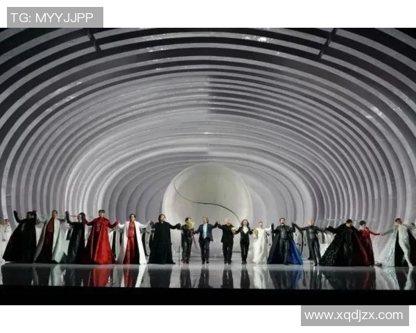 足球巨星谢幕时刻的感人文案与经典图片分享